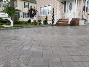 a beautiul paver driveay in Ridgefield NJ 2